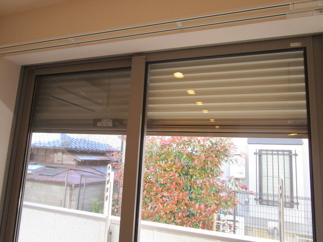 眺望　電動防犯シャッター