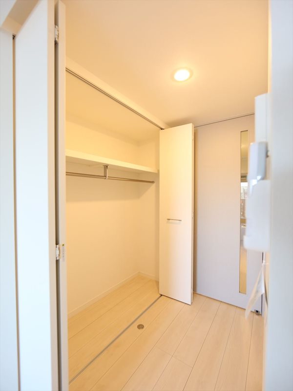 収納　クローゼット（収納充実してます）