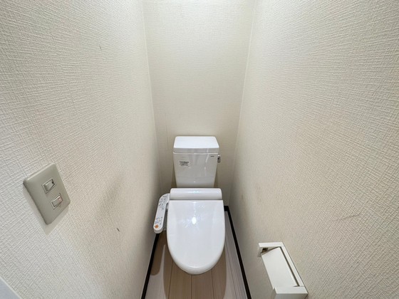 トイレ　※別部屋の写真です