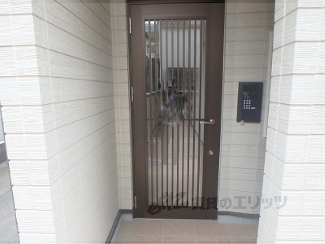 エントランス　入口