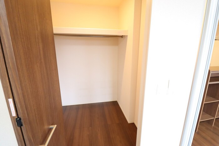 収納　ウォークインクローゼット