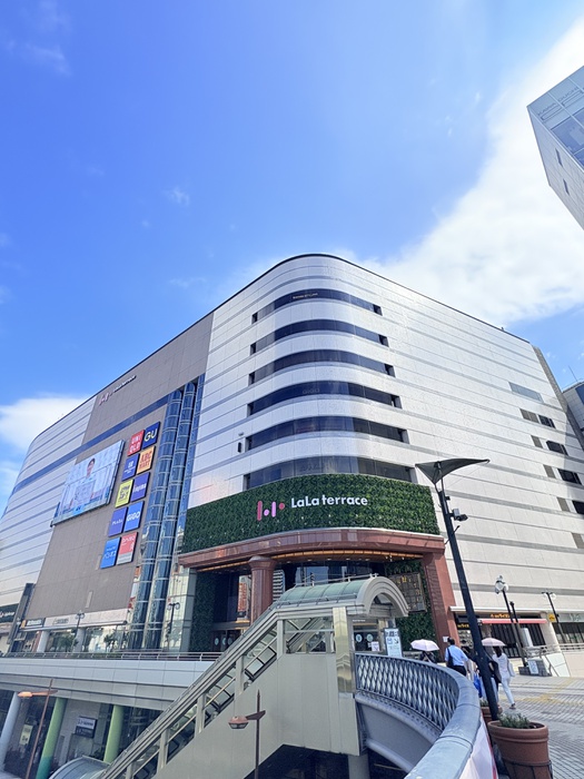 ショッピングセンター　ララテラス川口（ショッピングセンター）まで800m