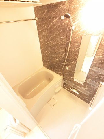 バス・シャワールーム　☆浴室乾燥機付き☆