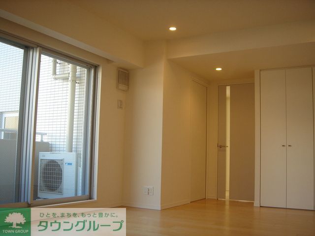 居室・リビング　Hタイプ2005年8月撮影 同タイプ310号室の写真です。