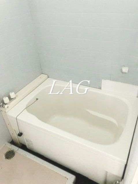 バス・シャワールーム　お風呂です。