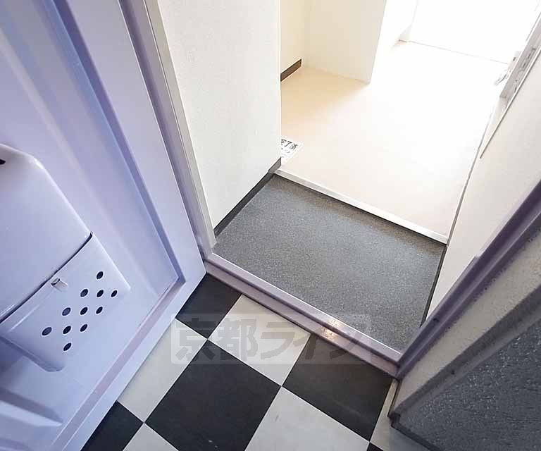 玄関　清潔感ある玄関部分。