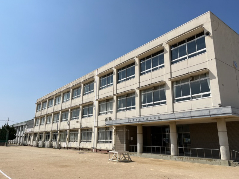 小学校　天満小学校（小学校）まで867m