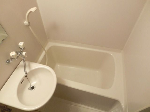 バス・シャワールーム　★お問い合わせはタウンハウジングまで★