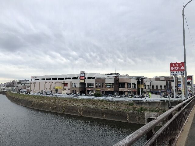 ショッピングセンター　FOLEO(フォレオ博多)（ショッピングセンター）まで858m