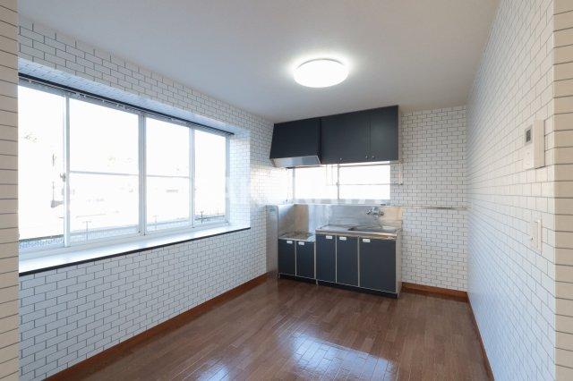 居室・リビング　ダイニングキッチン。2026年1月撮影。