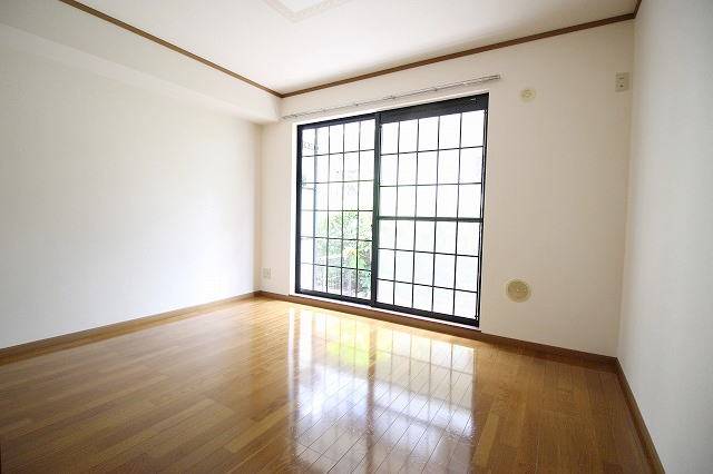 居室・リビング　広々としていいですね。