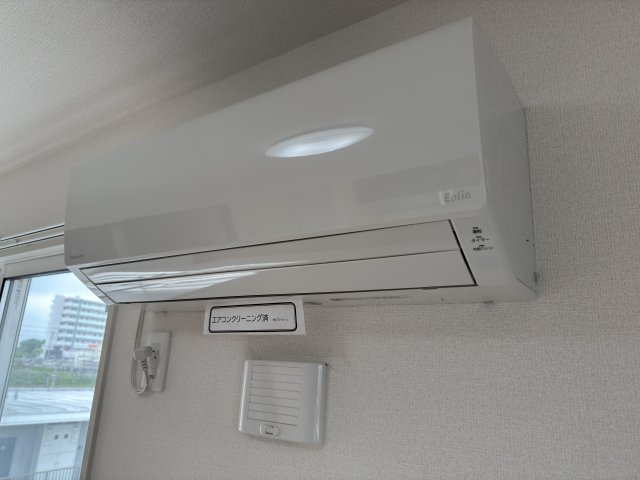 その他設備　エアコン２基付