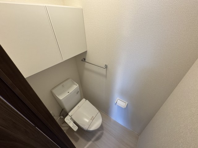 トイレ　シャワー付暖房便座