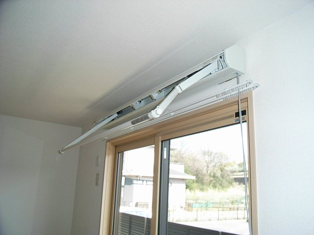 その他設備　室内物干し