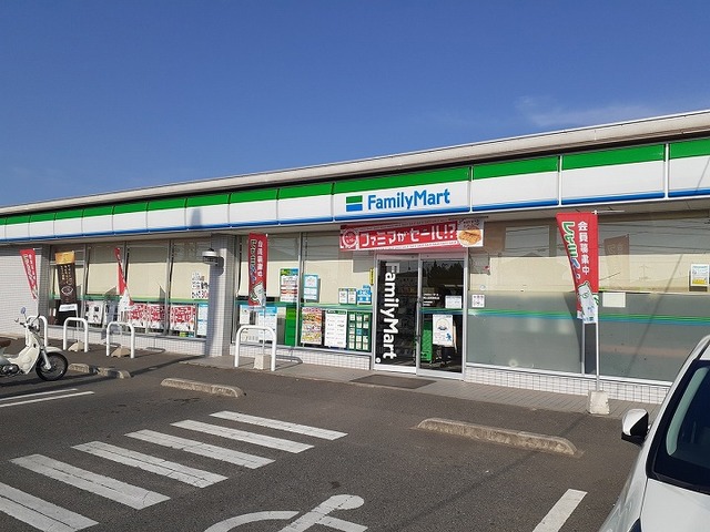 コンビニ　ファミリーマート岡山金岡東町店（コンビニ）まで593m