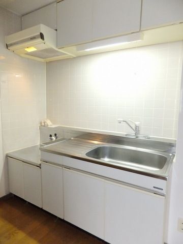 キッチン　同物件　違う部屋　参考写真