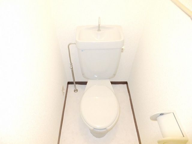 トイレ　同物件　違う部屋　参考写真