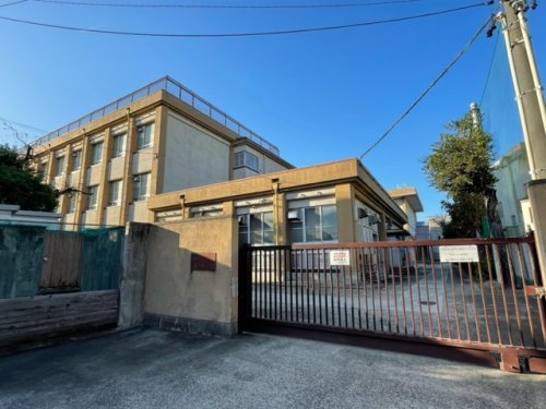 小学校　名古屋市立米野小学校（小学校）まで824m