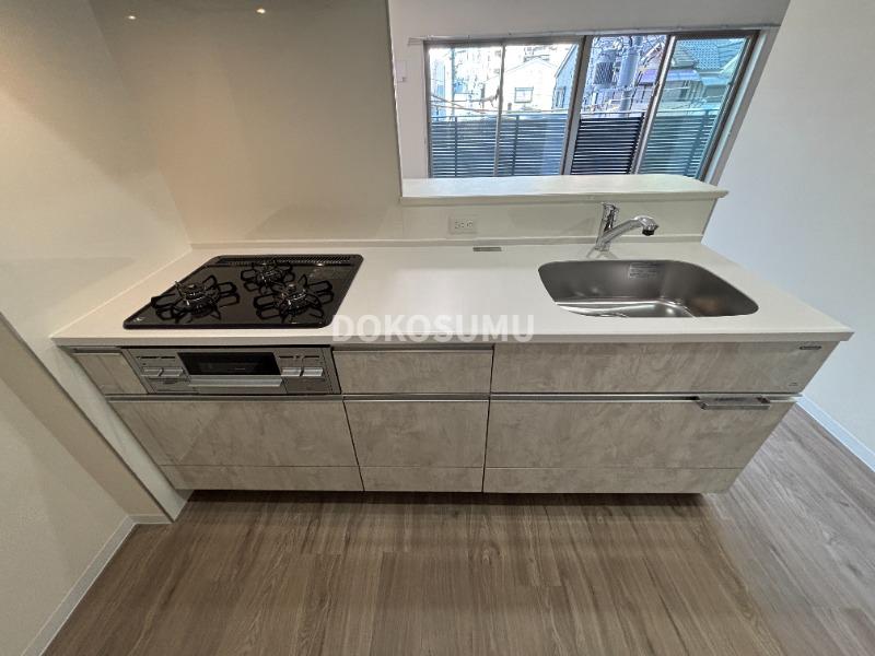 キッチン　毎日の料理が楽しくなる、機能性とデザインを兼ね備えた空間。