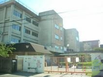 小学校　石橋南小学校（小学校）まで534m