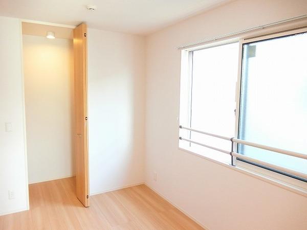 その他部屋・スペース　明るい洋室！