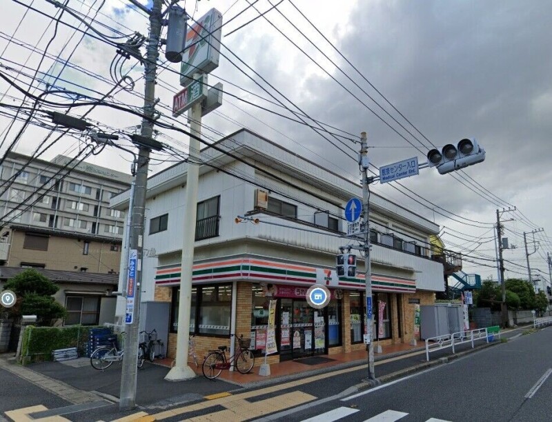 コンビニ　セブンイレブン浦安当代島店（コンビニ）まで335m