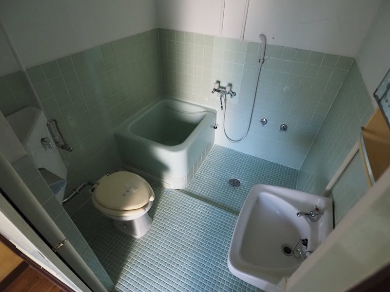 バス・シャワールーム