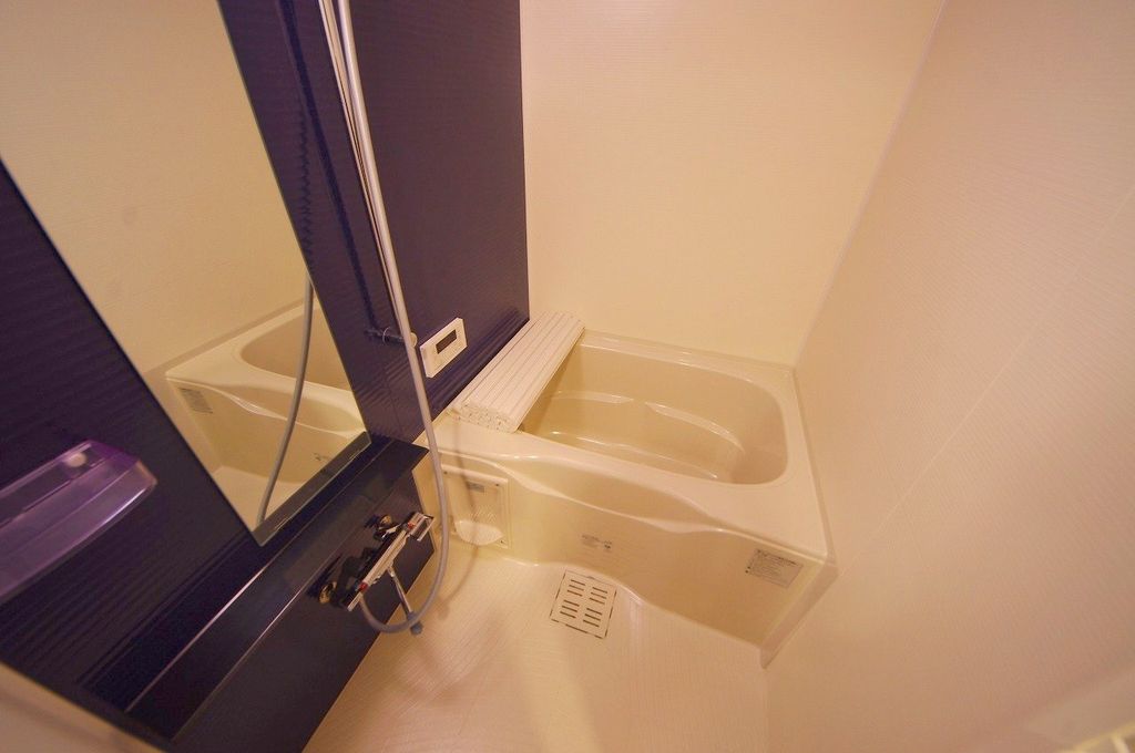 バス・シャワールーム　同じ建築会社が建てた別の物件の写真です。