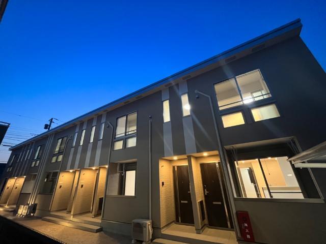 建物外観　外観写真（夜）