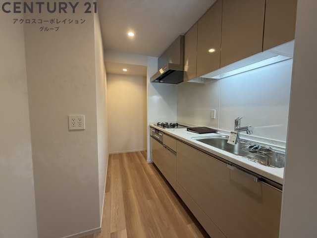 キッチン　ガスコンロ付きのシステムキッチン！