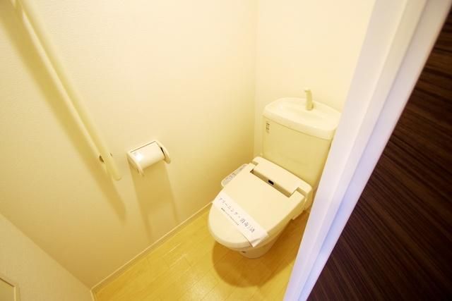 トイレ　★　清潔感のあるお手洗い　★