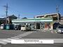 その他　ファミリーマート（その他）まで300m