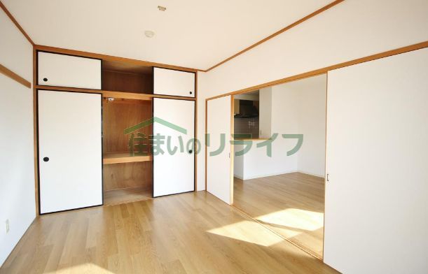 居室・リビング　サンセール豊玉 Ｂ棟