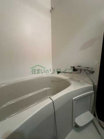 バス・シャワールーム　別階層の写真になります。