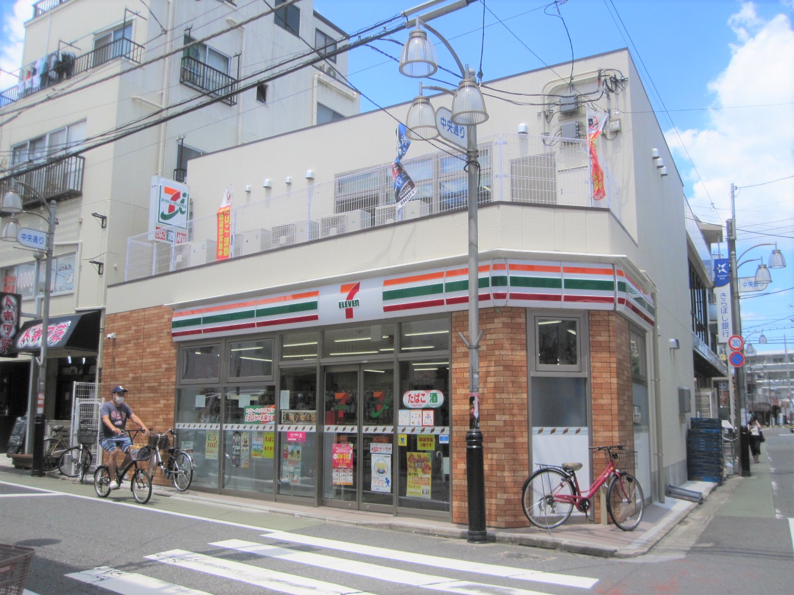 コンビニ　セブンイレブン練馬上石神井駅西店（コンビニ）まで41m