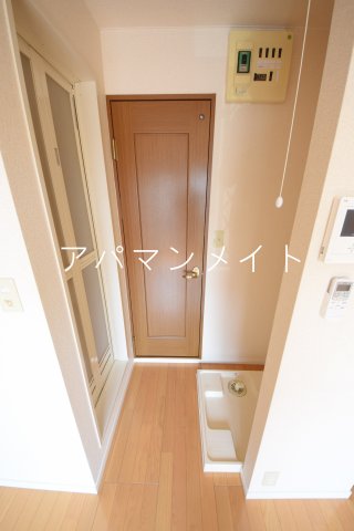 その他設備　室内洗濯機置場になります。