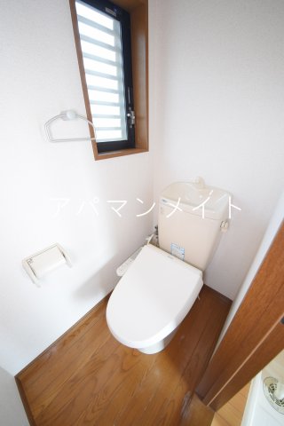 トイレ　ウォシュレット付き