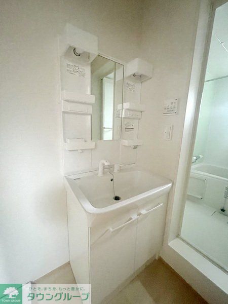 洗面設備　同物件別部屋写真