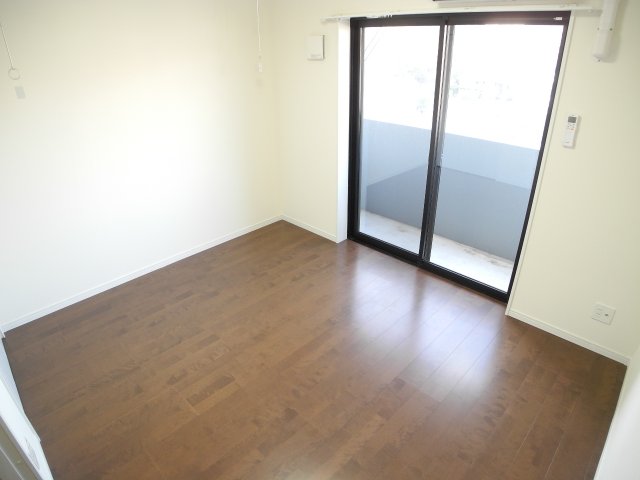 居室・リビング　※同物件同タイプのお部屋のお写真です。