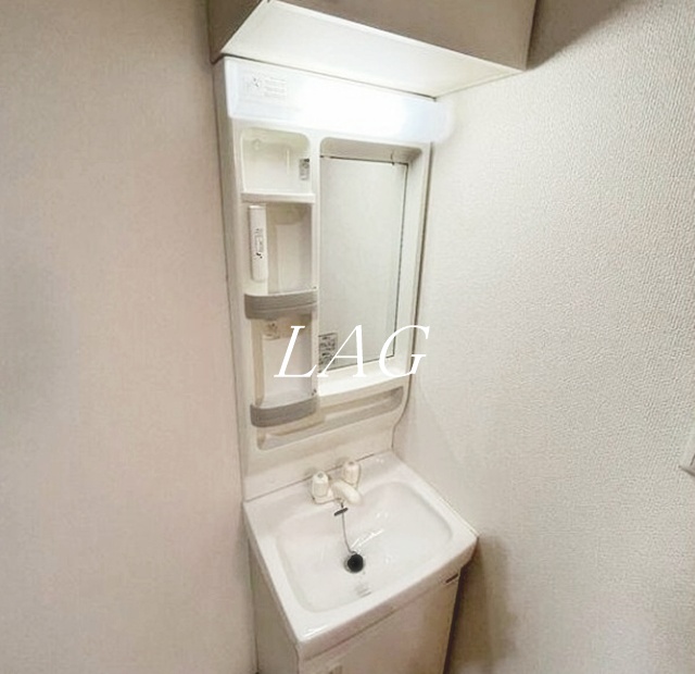 洗面設備　独立洗面台です。