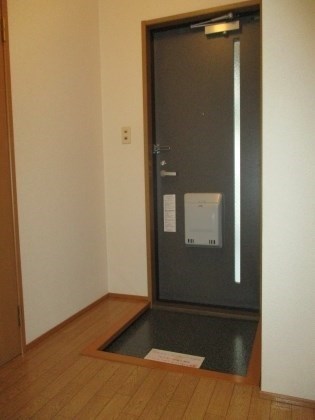 玄関　※他部屋参照、現況優先