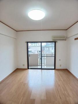 居室・リビング　洋室