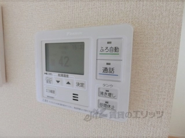 その他設備　給湯器リモコン