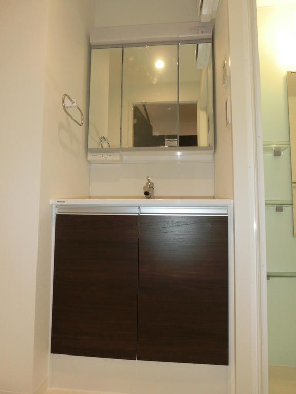 洗面設備　※写真は別のお部屋です。現況を優先させていただきます。