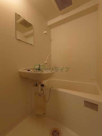 バス・シャワールーム　※写真は同タイプ住戸です。