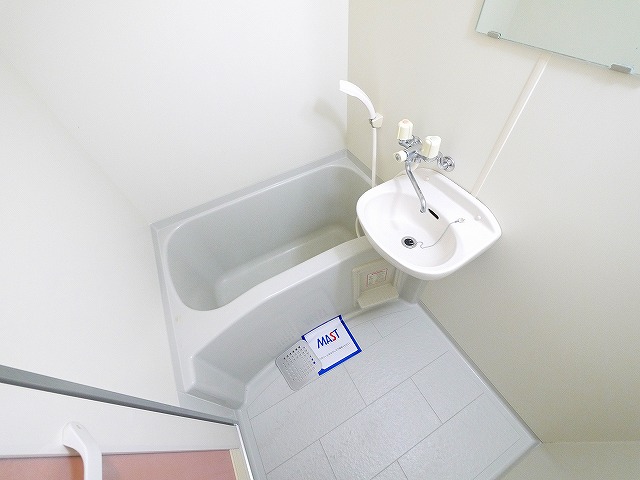 バス・シャワールーム　お風呂で日々の疲れを落としましょう