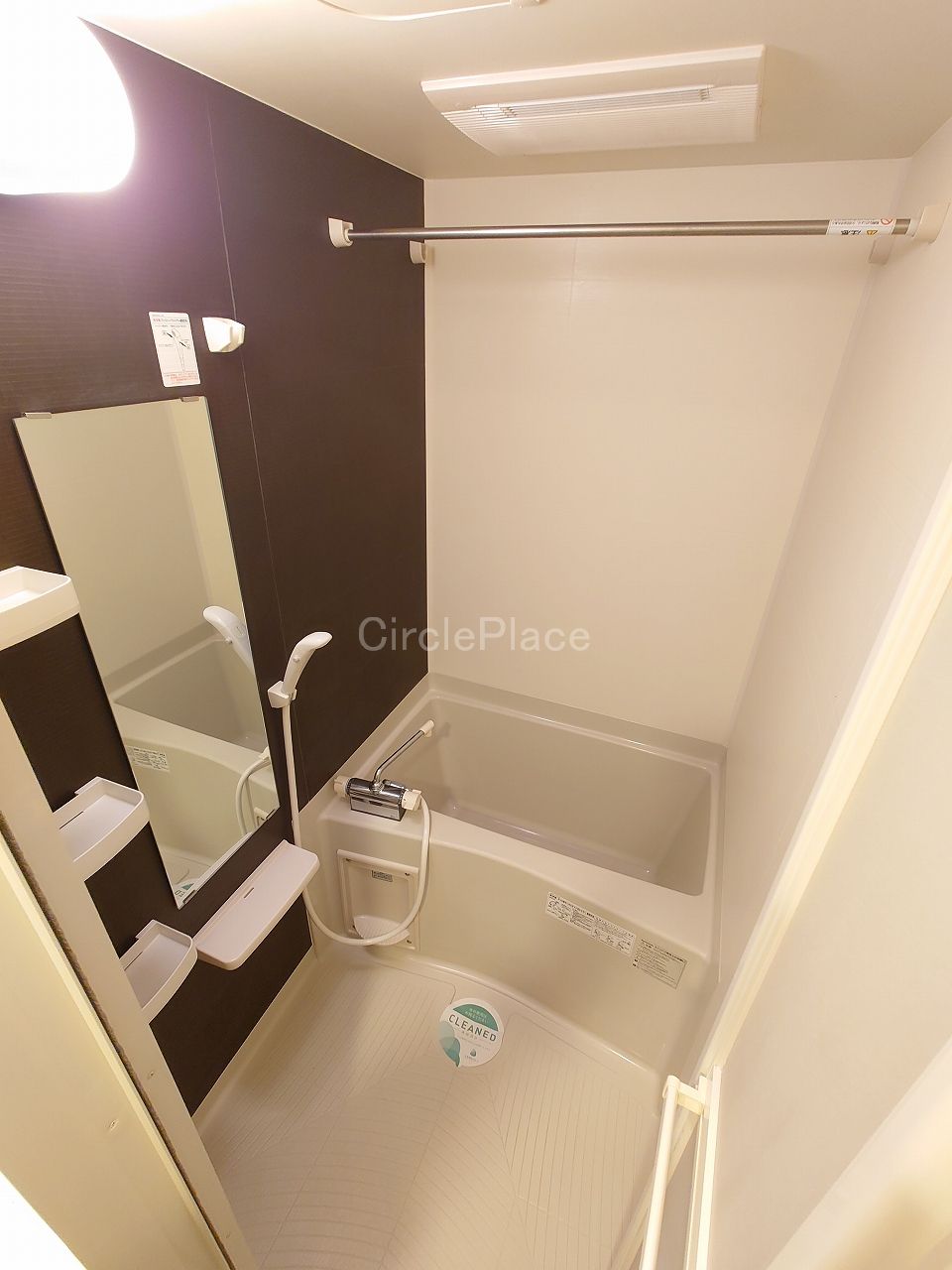 バス・シャワールーム　浴室乾燥機付き