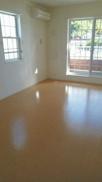 居室・リビング　リビング日当りバッチリが写真でわかりますね☆