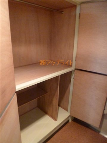 収納　クローゼット