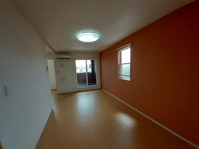 居室・リビング　フォーチュネイト　ビレッジ　Ｅ